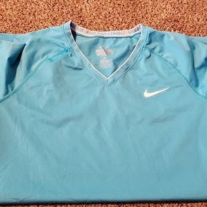 Nike fitted shirt